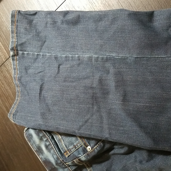 NEW Women Jeans bootcut, tighter tummy technology - Picture 2 of 7